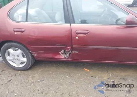 2000 Nissan Altima Gle/Gxe/Se/Xe из США, поврежденный, VIN 1N4DL01D5YC235925